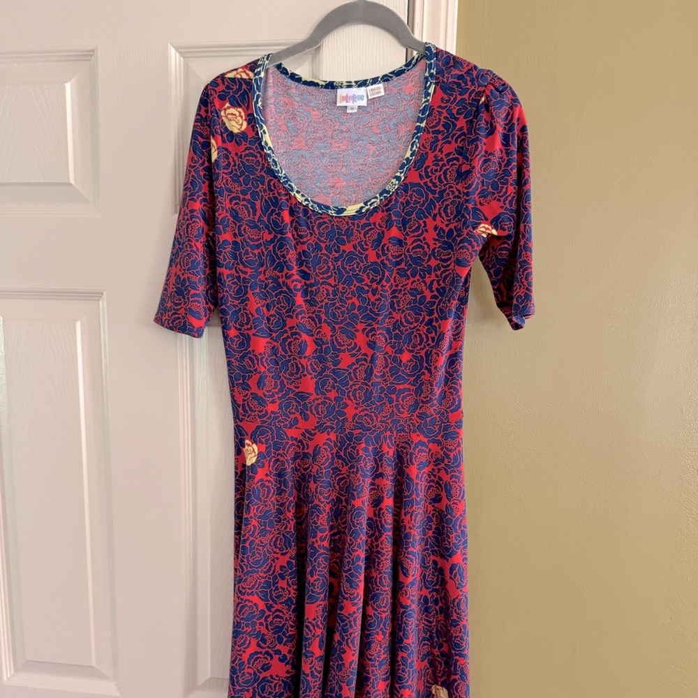 Women’s Lularoe Nicole Dress Size S